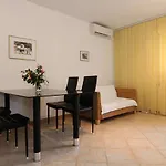 Eco-apartments With Garden * Baška Voda