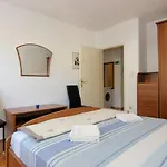 Eco-apartments With Garden Lejlighed Baška Voda