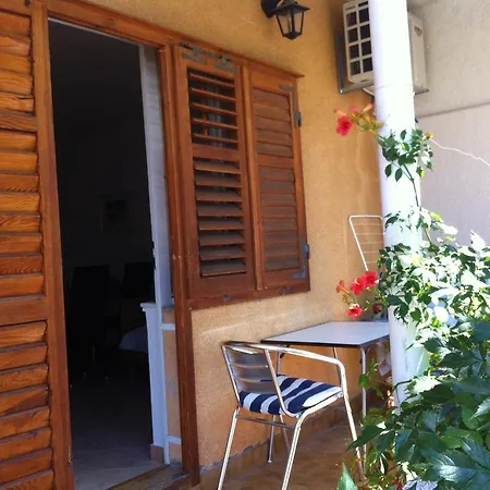 Eco-apartments With Garden Lejlighed